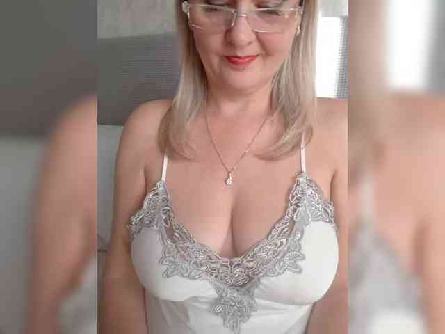 SexiestJess45 webcam