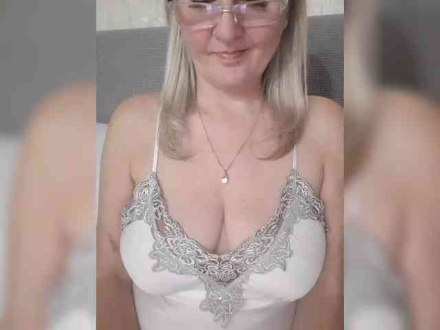 SexiestJess45 webcam