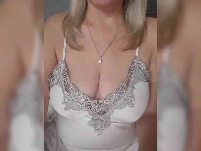 SexiestJess45 webcam