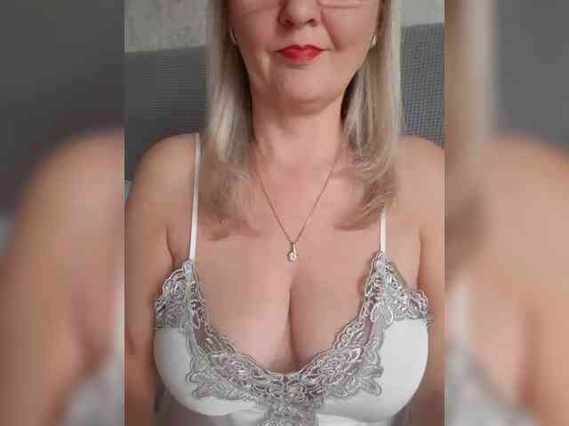 SexiestJess45 webcam