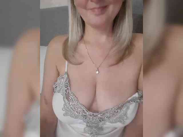 SexiestJess45 webcam