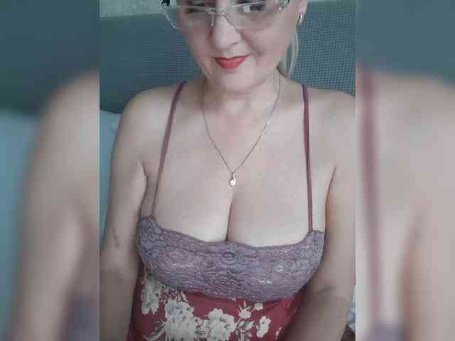 SexiestJess45 webcam