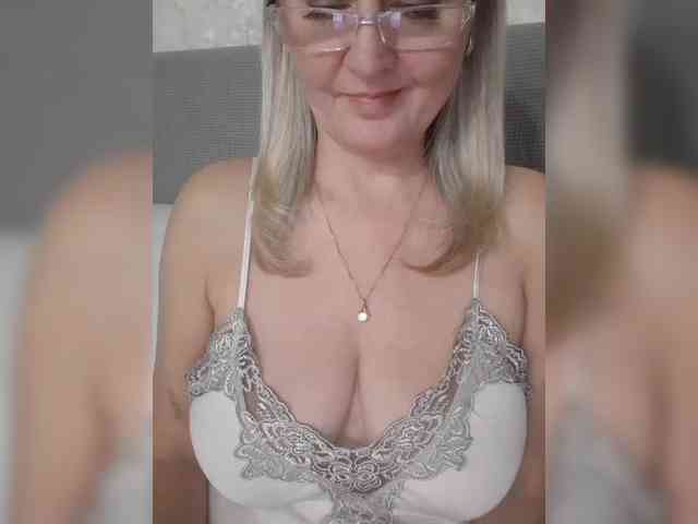 SexiestJess45 webcam