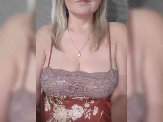 SexiestJess45 webcam