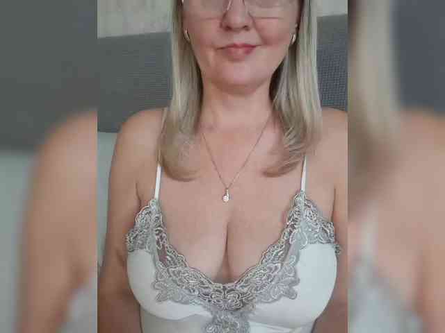 SexiestJess45 webcam