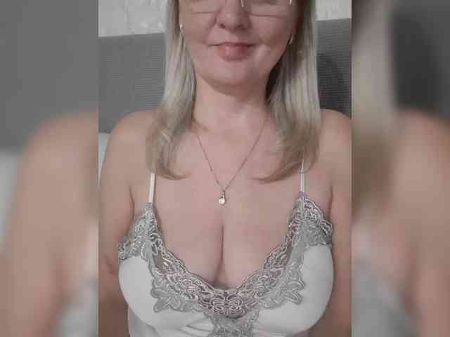SexiestJess45 webcam