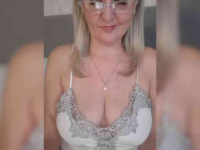 SexiestJess45 webcam