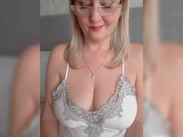 SexiestJess45 webcam