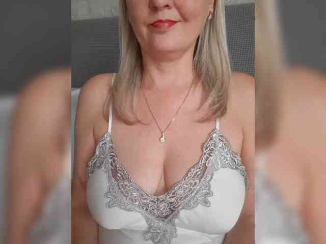 SexiestJess45 webcam