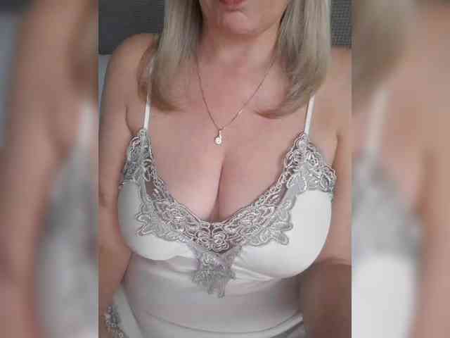 SexiestJess45 webcam