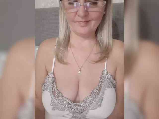SexiestJess45 webcam