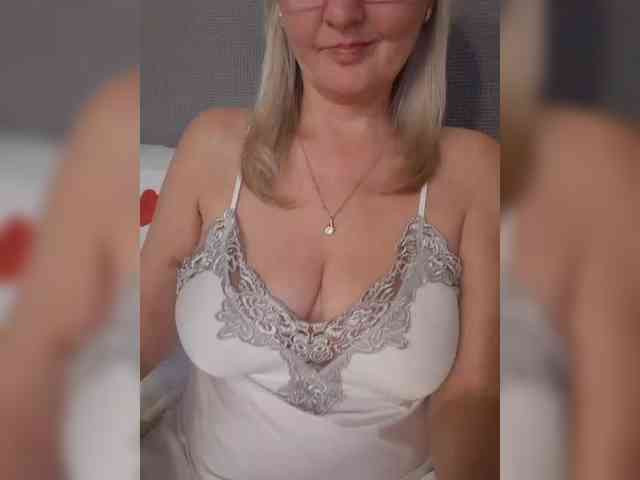 SexiestJess45 webcam