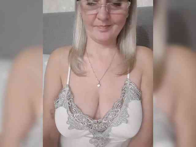 SexiestJess45 webcam