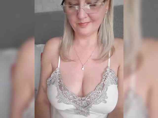 SexiestJess45 webcam