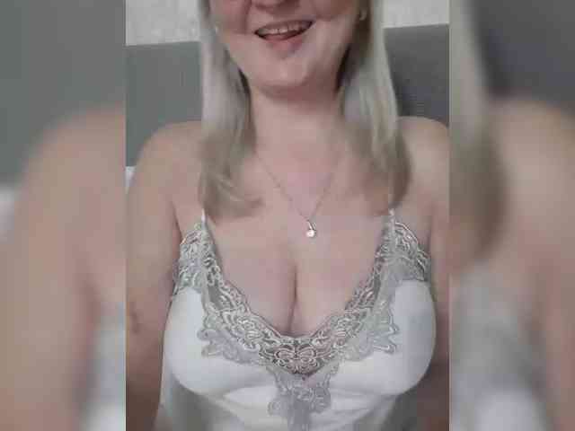 SexiestJess45 webcam