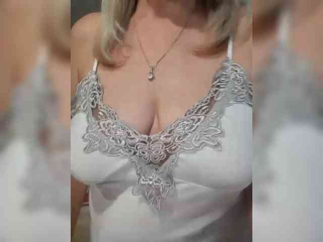 SexiestJess45 webcam