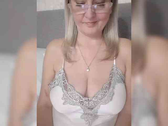 SexiestJess45 webcam
