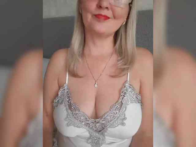 SexiestJess45 webcam
