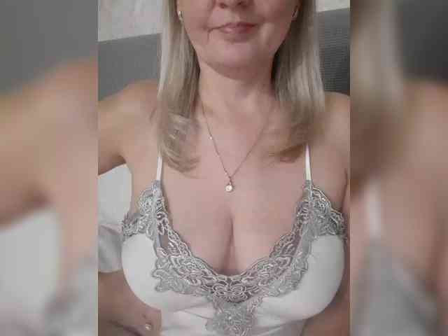 SexiestJess45 webcam