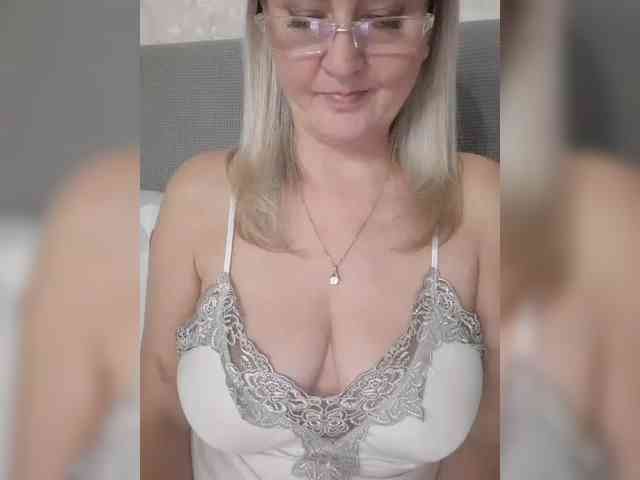 SexiestJess45 webcam