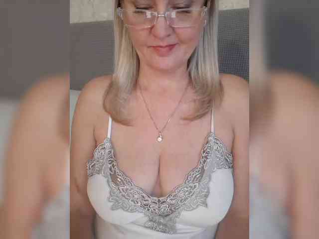 SexiestJess45 webcam