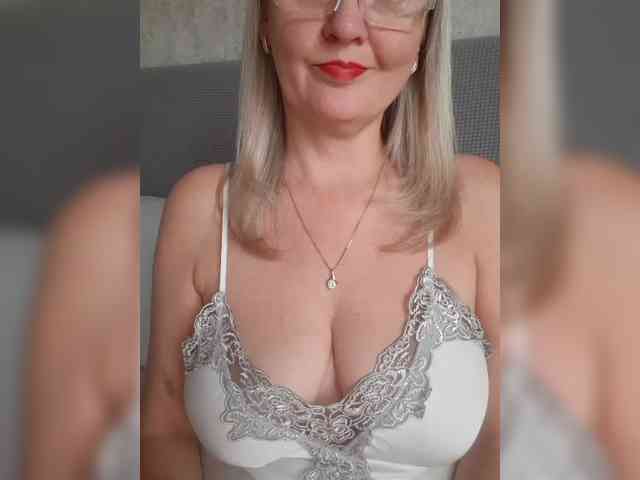 SexiestJess45 webcam
