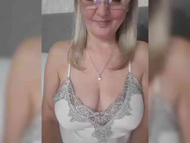 SexiestJess45 webcam