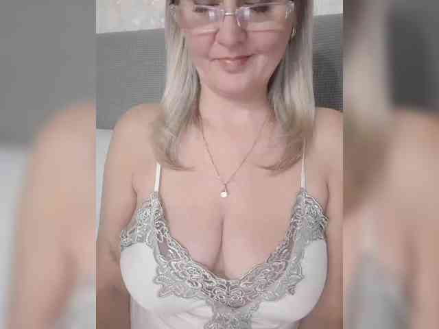 SexiestJess45 webcam