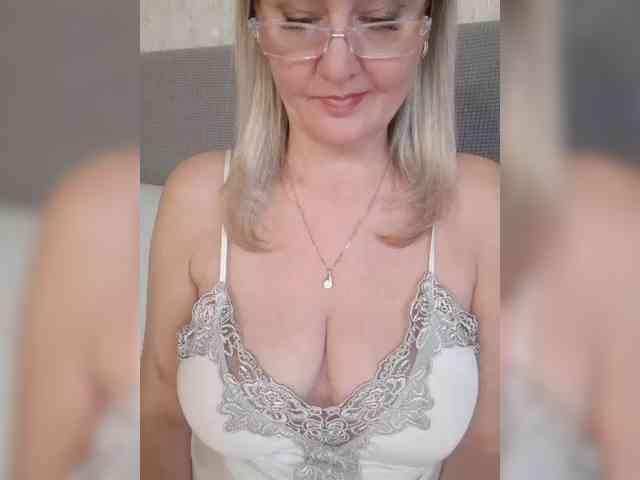 SexiestJess45 webcam