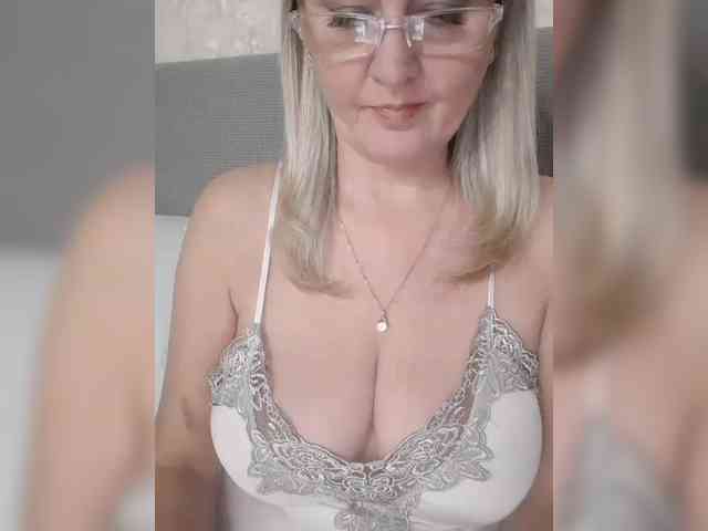 SexiestJess45 webcam