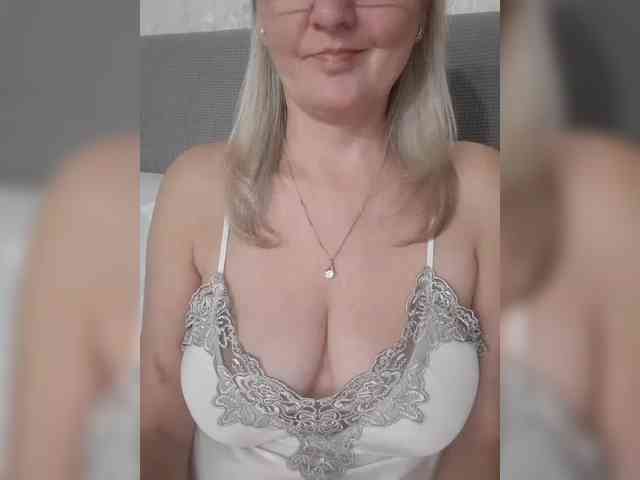 SexiestJess45 webcam