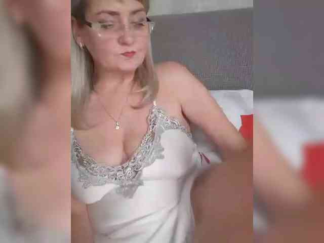 SexiestJess45 webcam