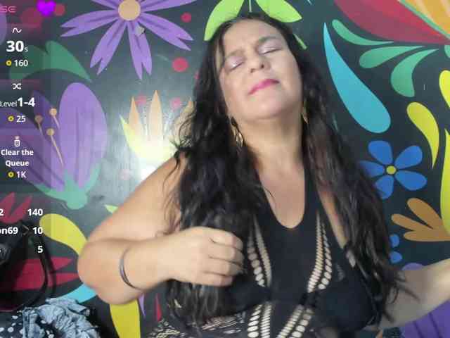 sharlott-bbw webcam