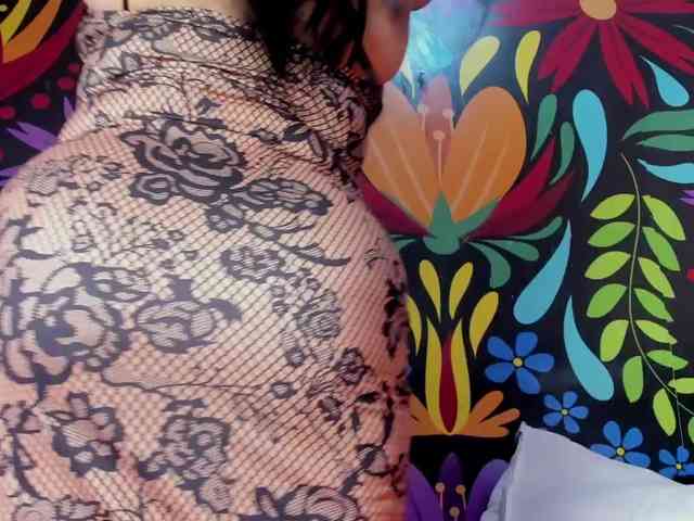 sharlott-bbw webcam