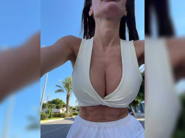 Accedi alla chat con il nickname OrgazMia OrgazMia