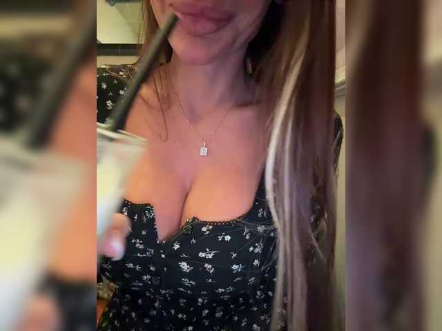 Accedi alla chat con il nickname OrgazMia OrgazMia