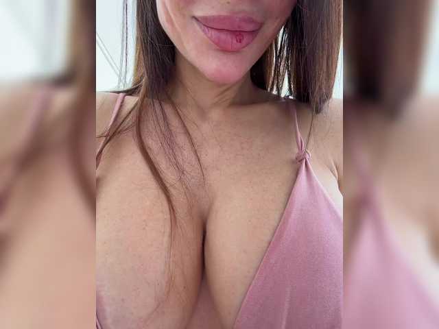Accedi alla chat con il nickname OrgazMia OrgazMia
