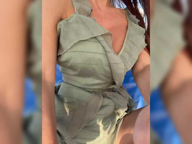 Entrez le videochat erotique avec le
modèle OrgazMia OrgazMia