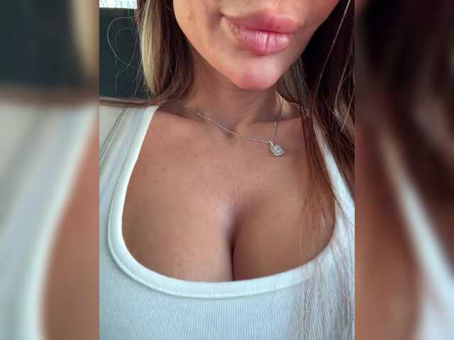 Accedi alla chat con il nickname OrgazMia OrgazMia