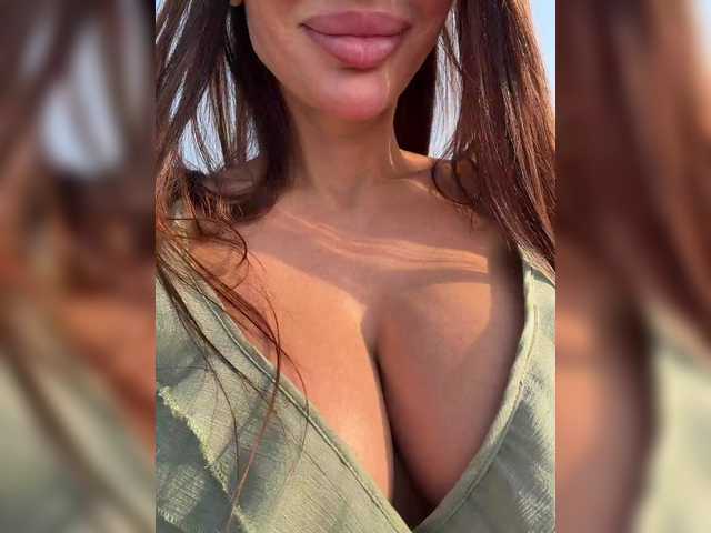 Accedi alla chat con il nickname OrgazMia OrgazMia