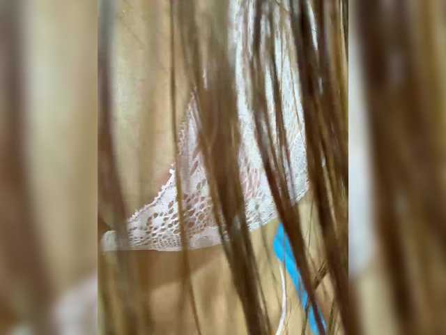 Entrez le videochat erotique avec le
modèle OrgazMia OrgazMia