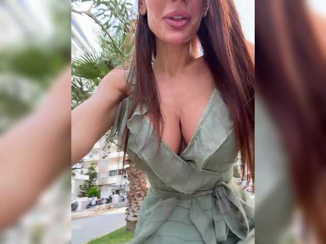 Entrez le videochat erotique avec le
modèle OrgazMia OrgazMia