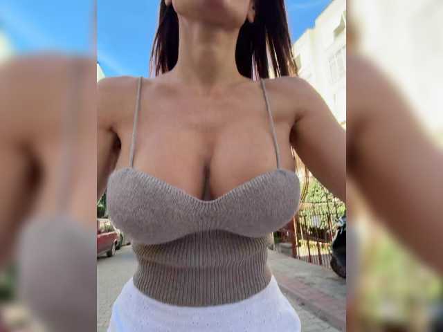 Gratis Live Sexcam mit OrgazMia OrgazMia