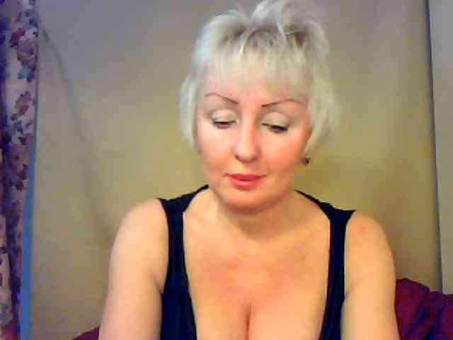 SweetHot-IM_69 webcam