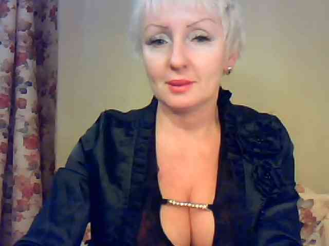 SweetHot-IM_69 webcam