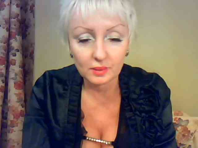 SweetHot-IM_69 webcam