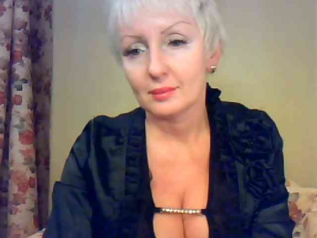 SweetHot-IM_69 webcam