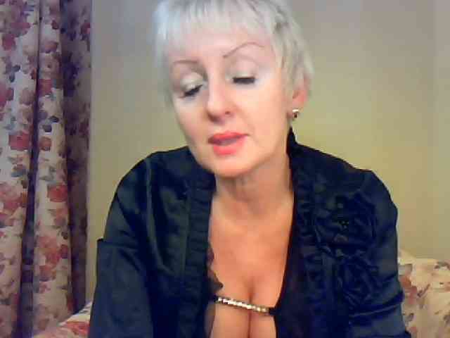 SweetHot-IM_69 webcam