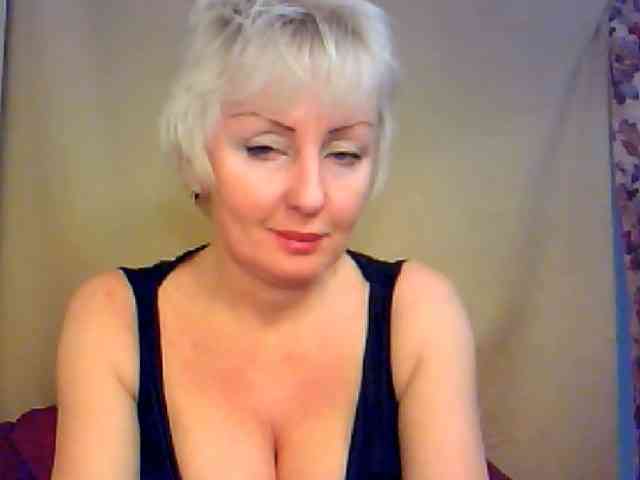 SweetHot-IM_69 webcam