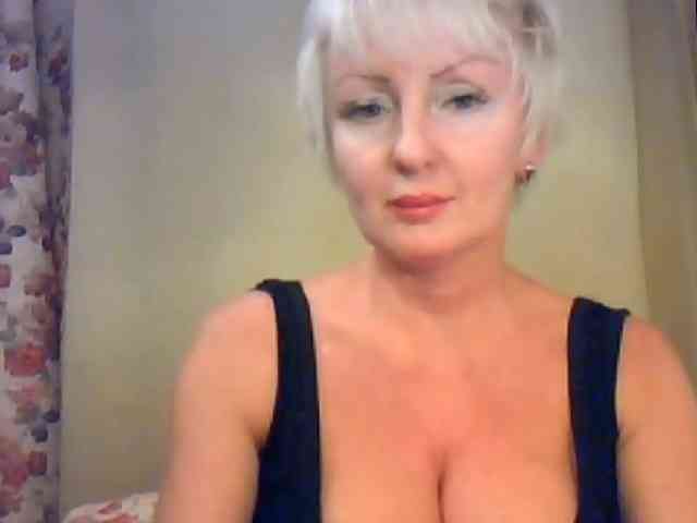 SweetHot-IM_69 webcam